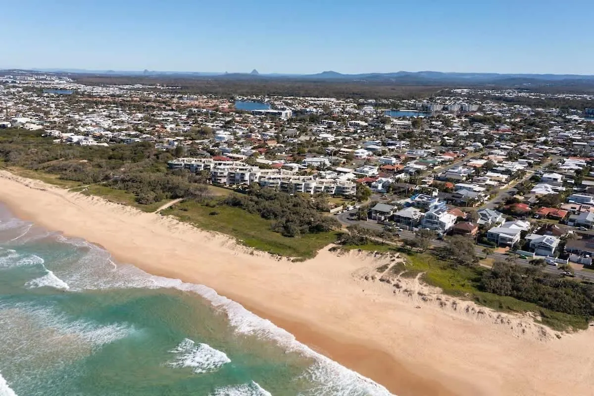Relaxing Ocean Views Beachside At Buddina 0*,